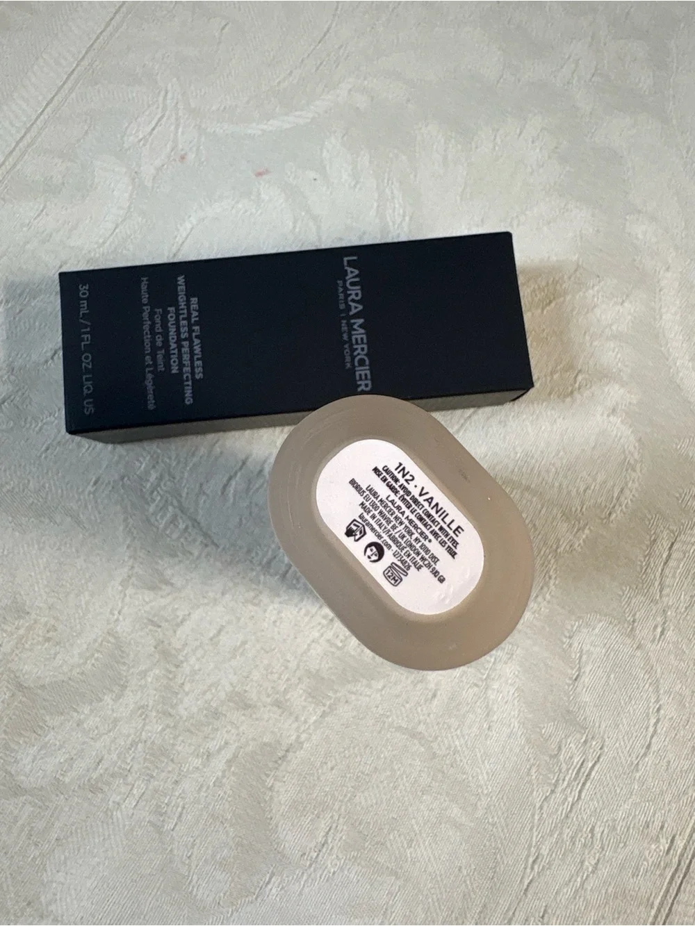 Laura Mercier Real Flawless Perfecting Foundation in 1N2 Vanille BNIB